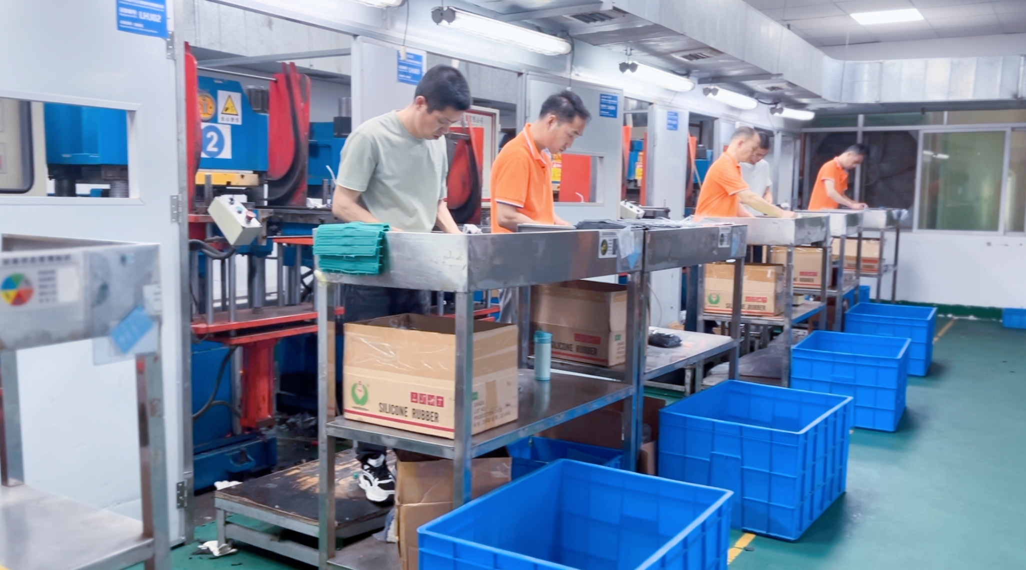 【新品速递】壹定发集团RFID硅胶腕带工厂NFC变色硅胶腕带光变手环新品上市