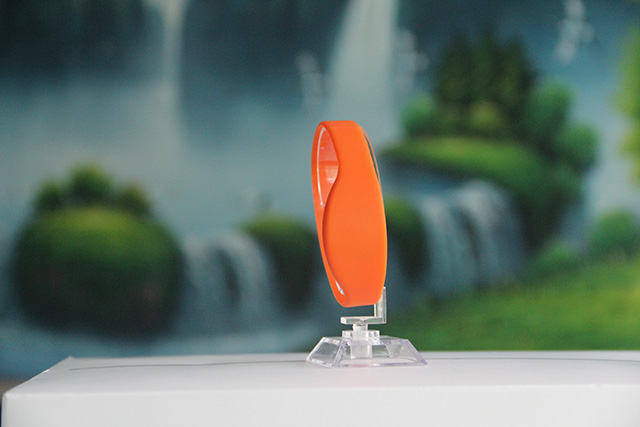 浅谈硅胶腕带特征