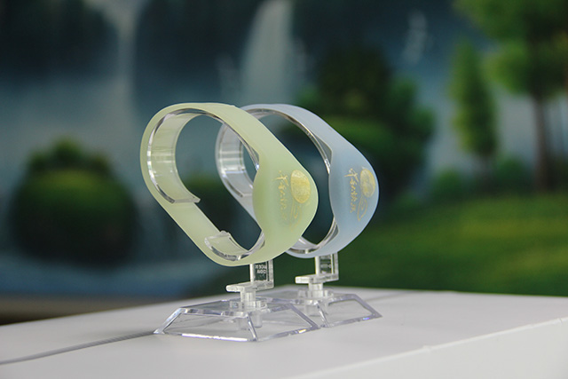 镭射卡是什么卡？？？