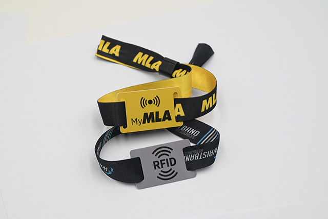 黑卡是什么？？四大行黑卡办理条件？？