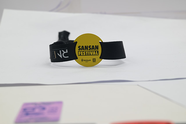 制作异形卡的价钱为什么比通俗卡贵呢？？？？？？